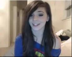 yo cutie plays with vibrator on skype